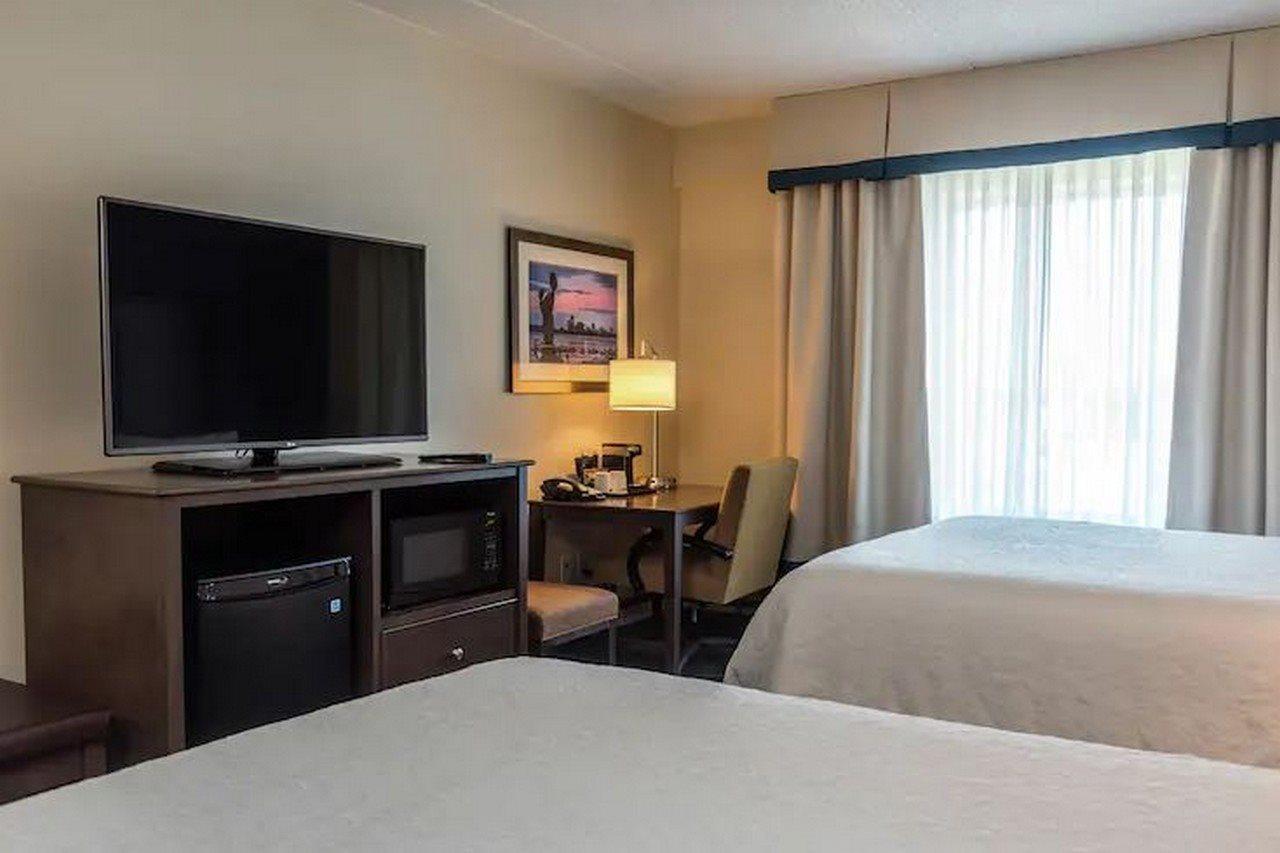 Hampton Inn By Hilton Ottawa Airport Kültér fotó