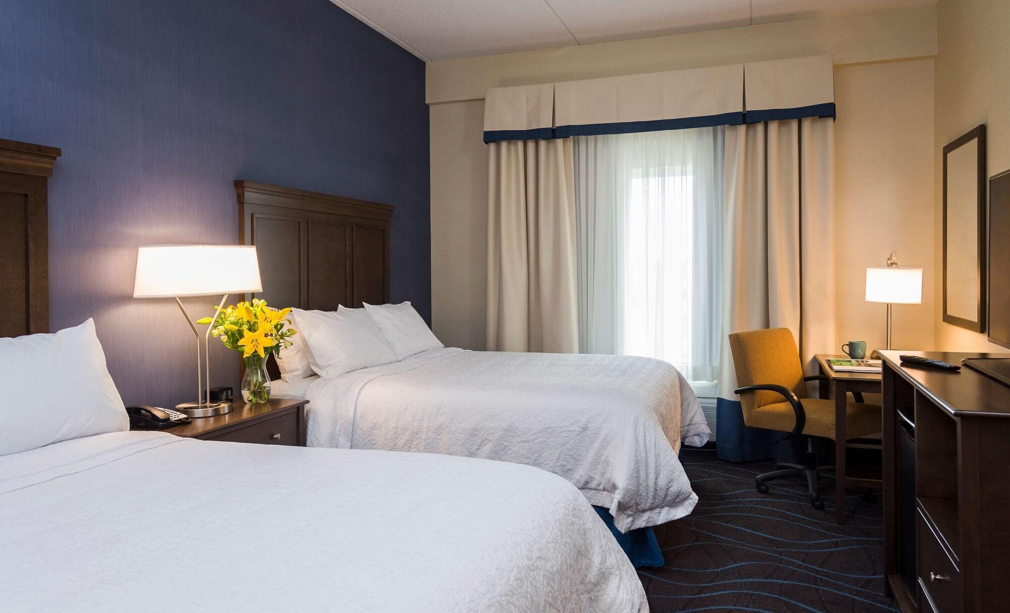 Hampton Inn By Hilton Ottawa Airport Kültér fotó
