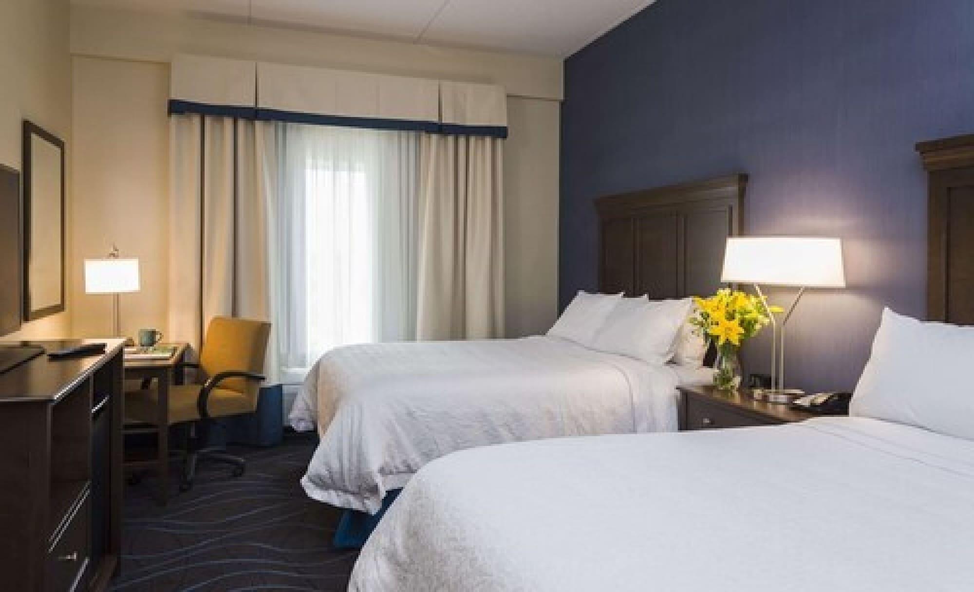 Hampton Inn By Hilton Ottawa Airport Kültér fotó